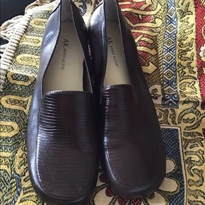 AK Anne Klein leather 8 and a half M shoes.